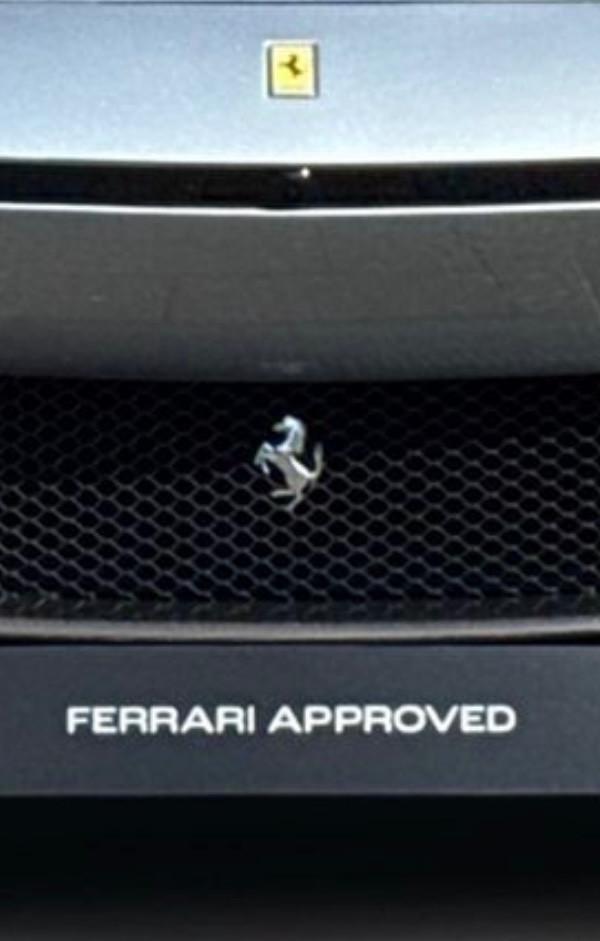 Ferrari Purosangue-Sedili climatizzati e massagg.