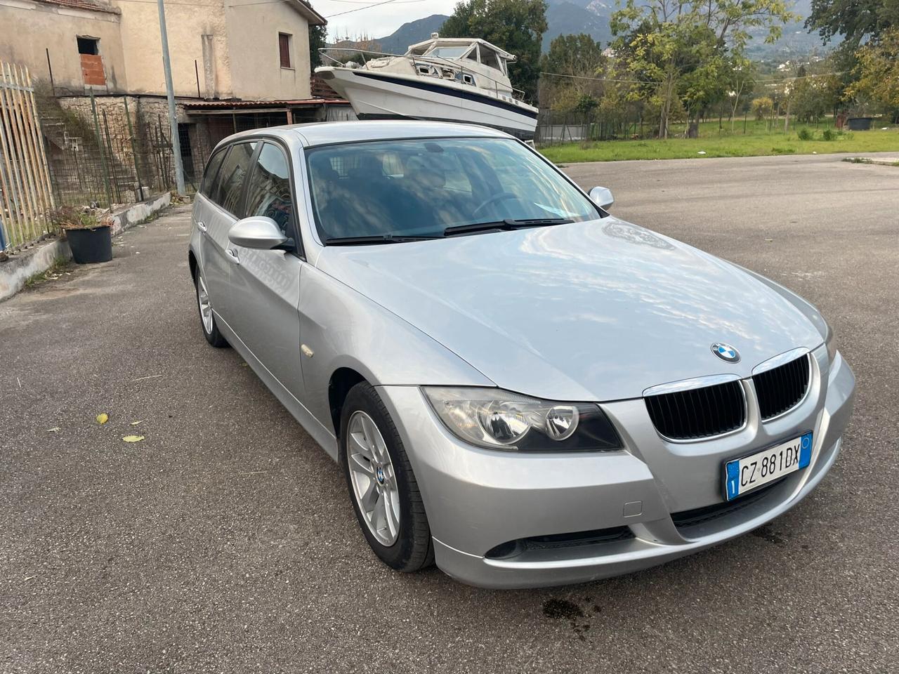 Bmw 320 320i cat Touring Attiva