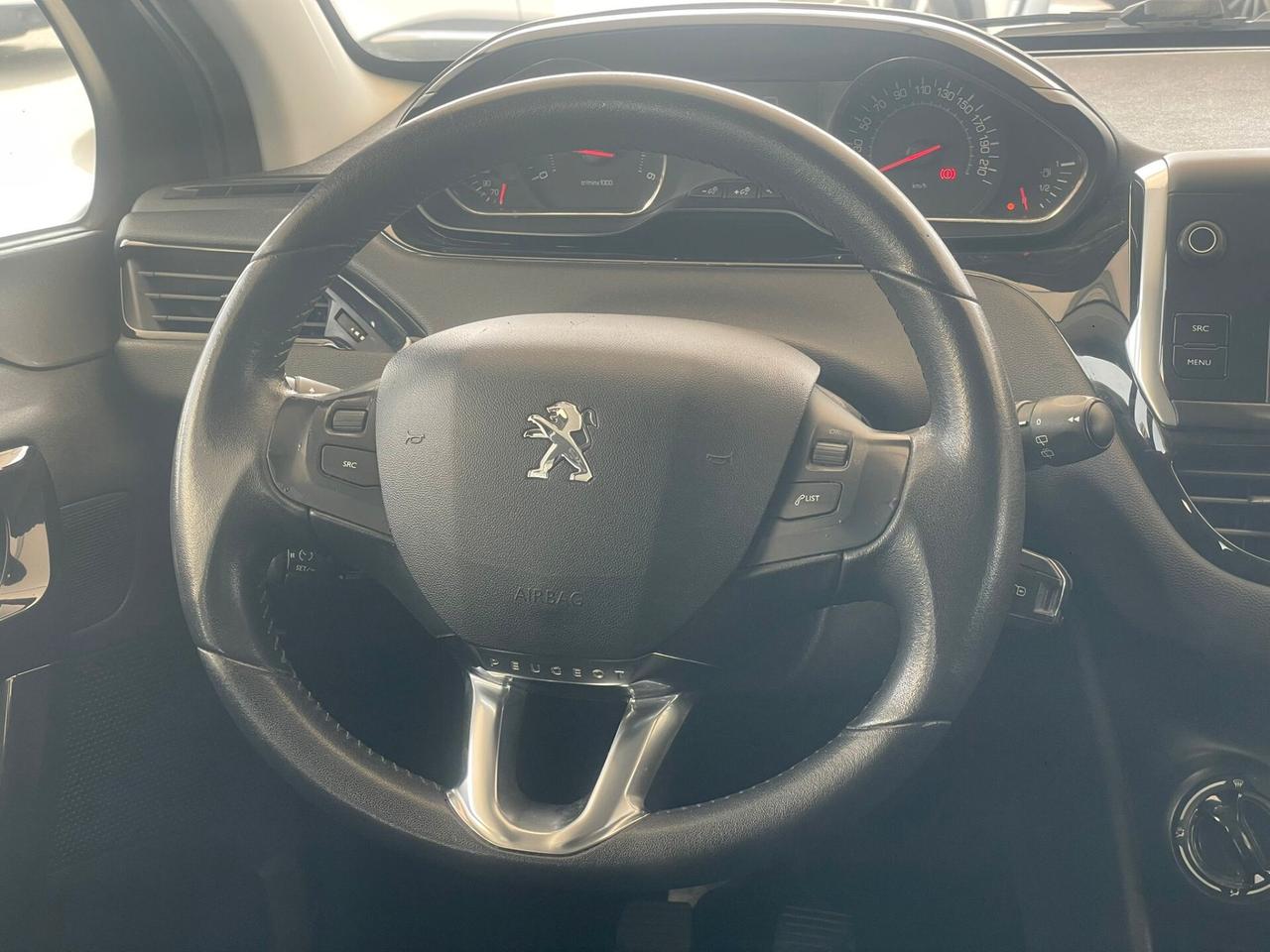 Peugeot 208 1.4 HDi 68 CV 5 porte Allure