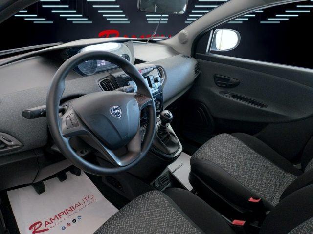 LANCIA Ypsilon 1.0 FireFly Hybrid Km 35.000 Iva Esposta