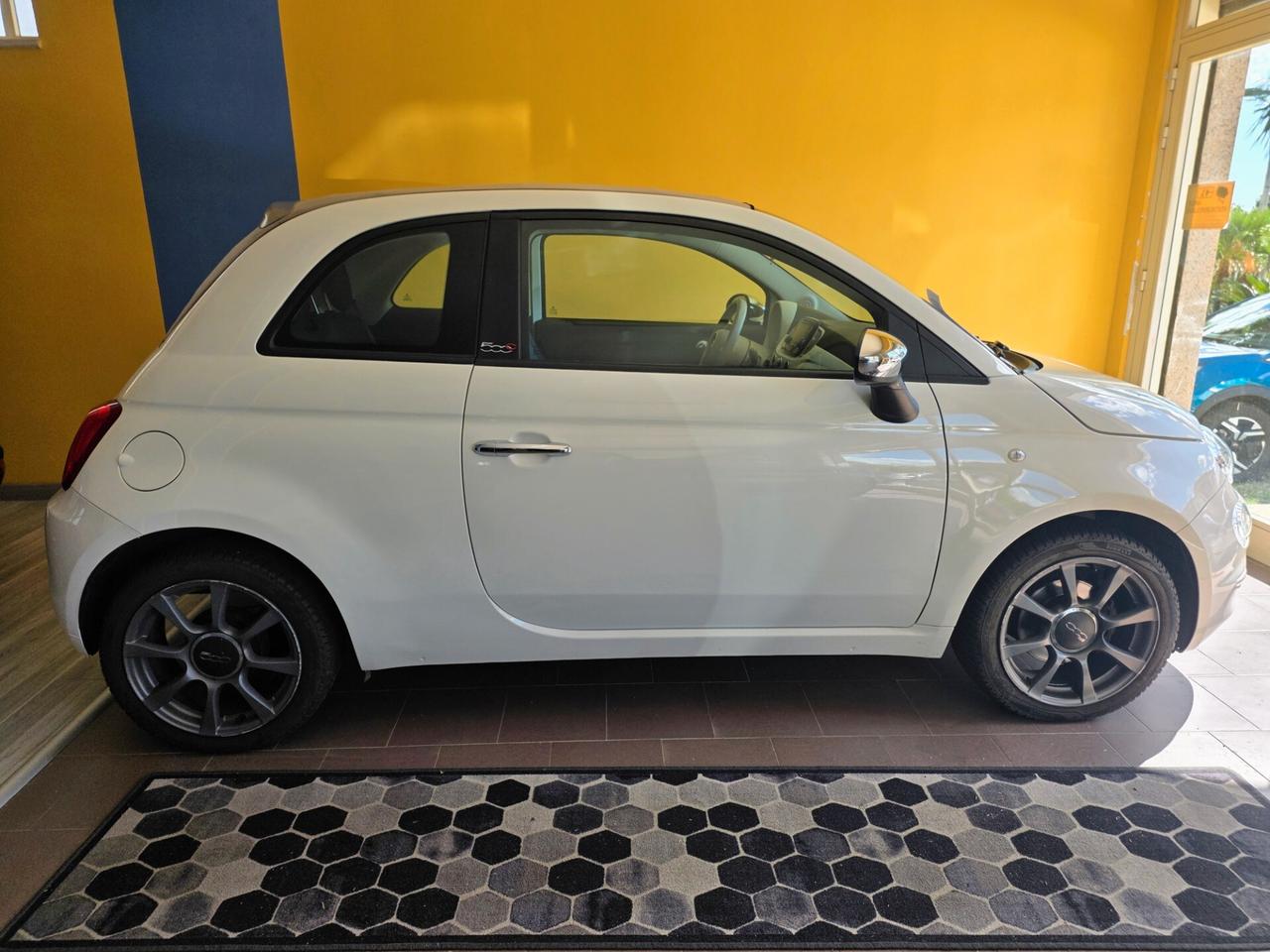 Fiat 500 C 1.0 Hybrid Star
