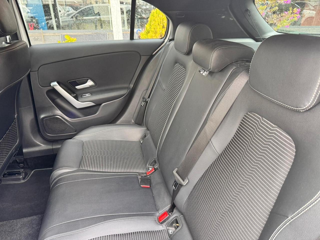 Mercedes-benz A 180 d Automatic Premium IVA ESPOSTA