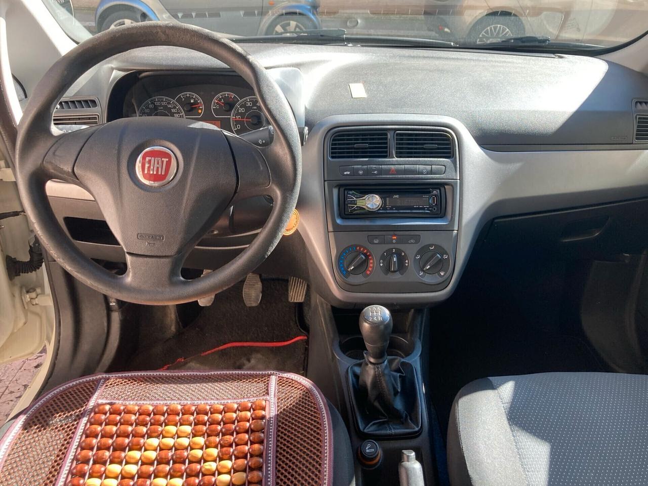Fiat Grande Punto 1.3 MJT -X NEOPATENTATI- 2011