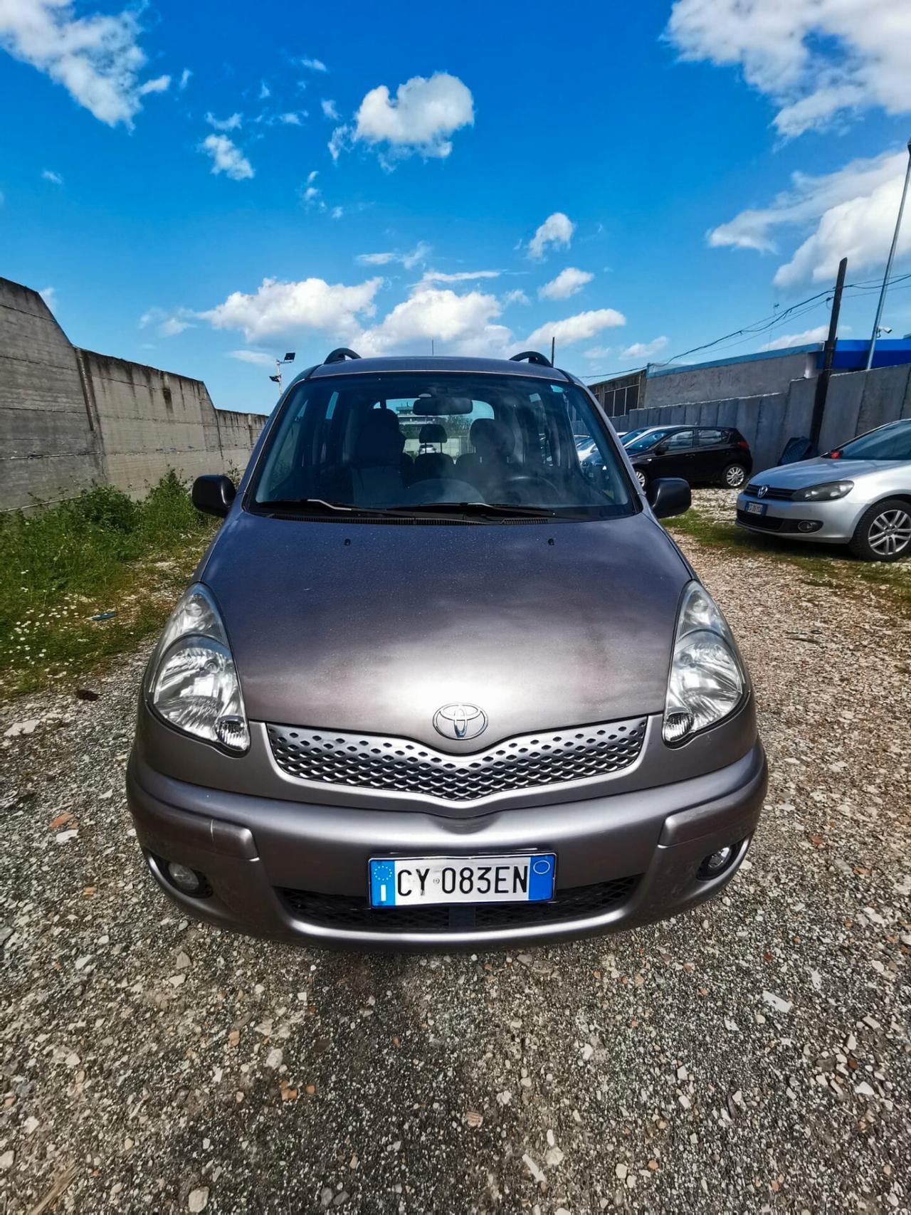 Toyota Yaris Verso 1.3i 16V cat Sol '03