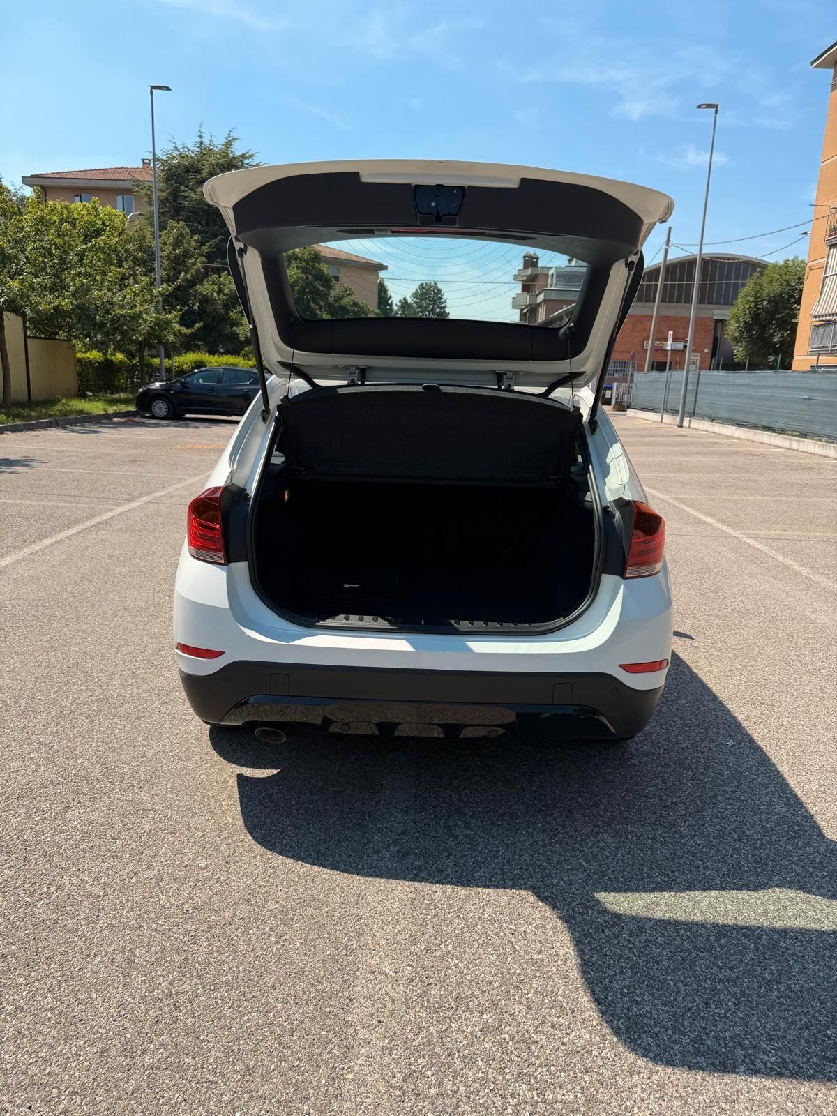 BMW X1 2.0 xdrive - AUT. - 4X4 - NAV. - 12 MESI DI GARANZIA -