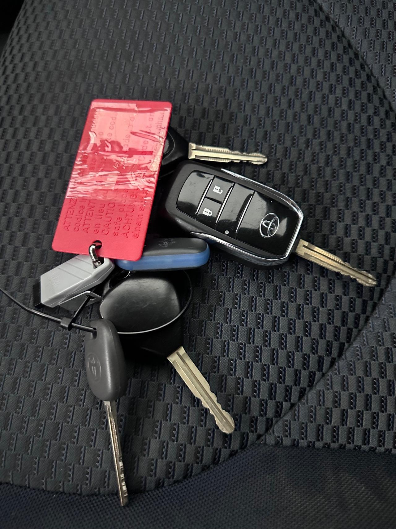 Toyota RAV 4 RAV4 2.2 D-4D 136 CV Luxury 11/2006