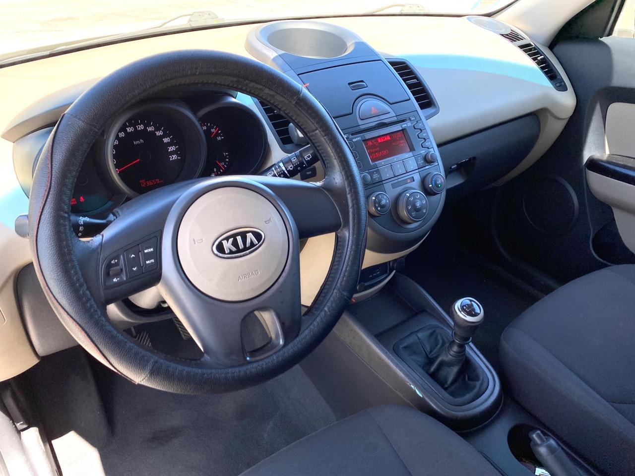 Kia Soul 1.6 CVVT Cool