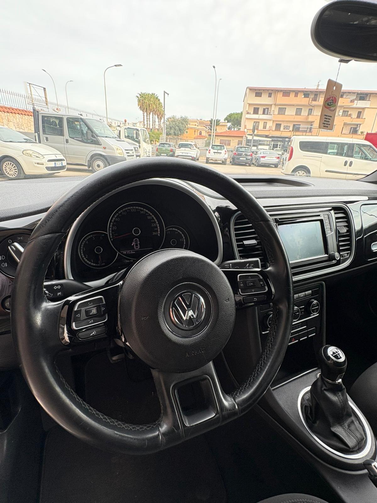 Volkswagen Maggiolino 2.0 TDI Design BlueMotion Technology 2015