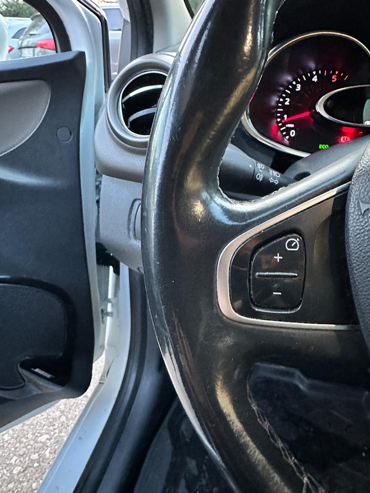 Renault Clio dCi 8V 90CV Start&Stop 5 porte cambio automatico