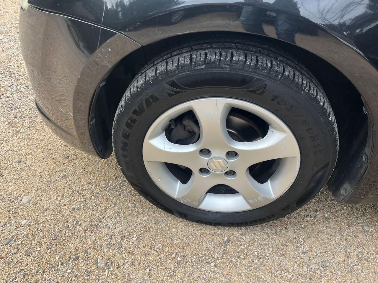 Suzuki Swift 1.3 Benzina - Neopatentati