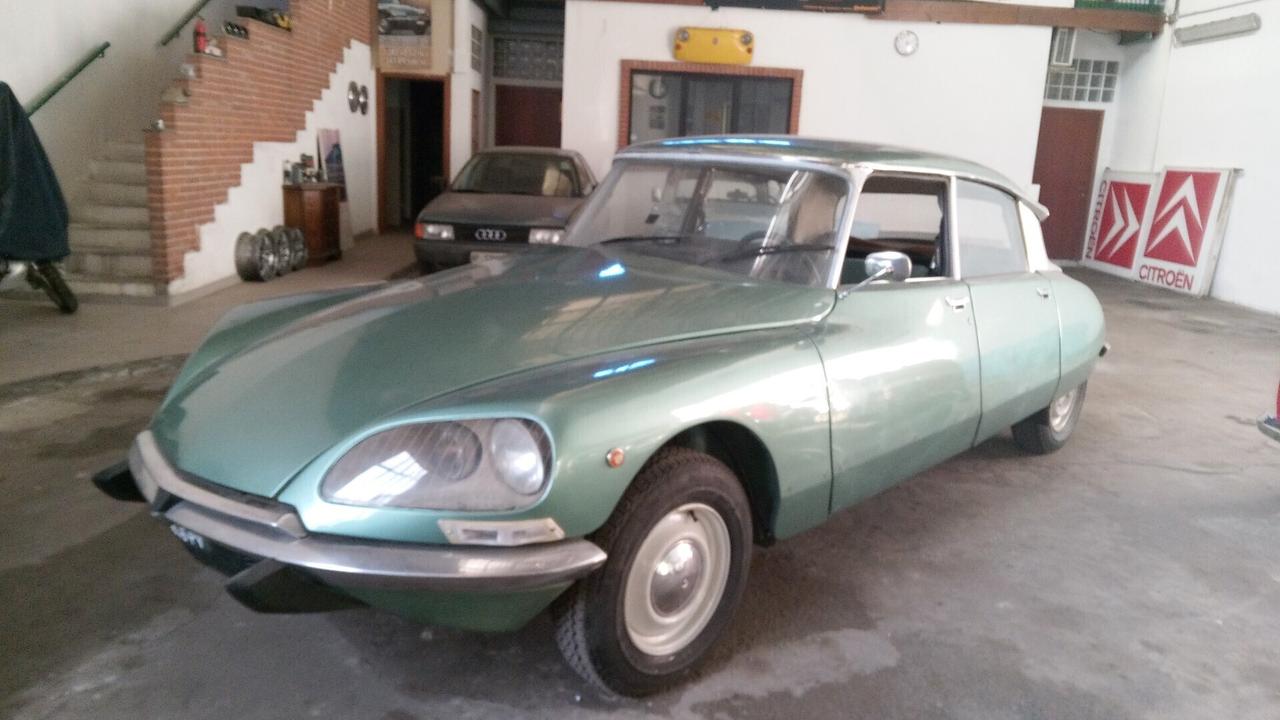 Citroen DS D super 5