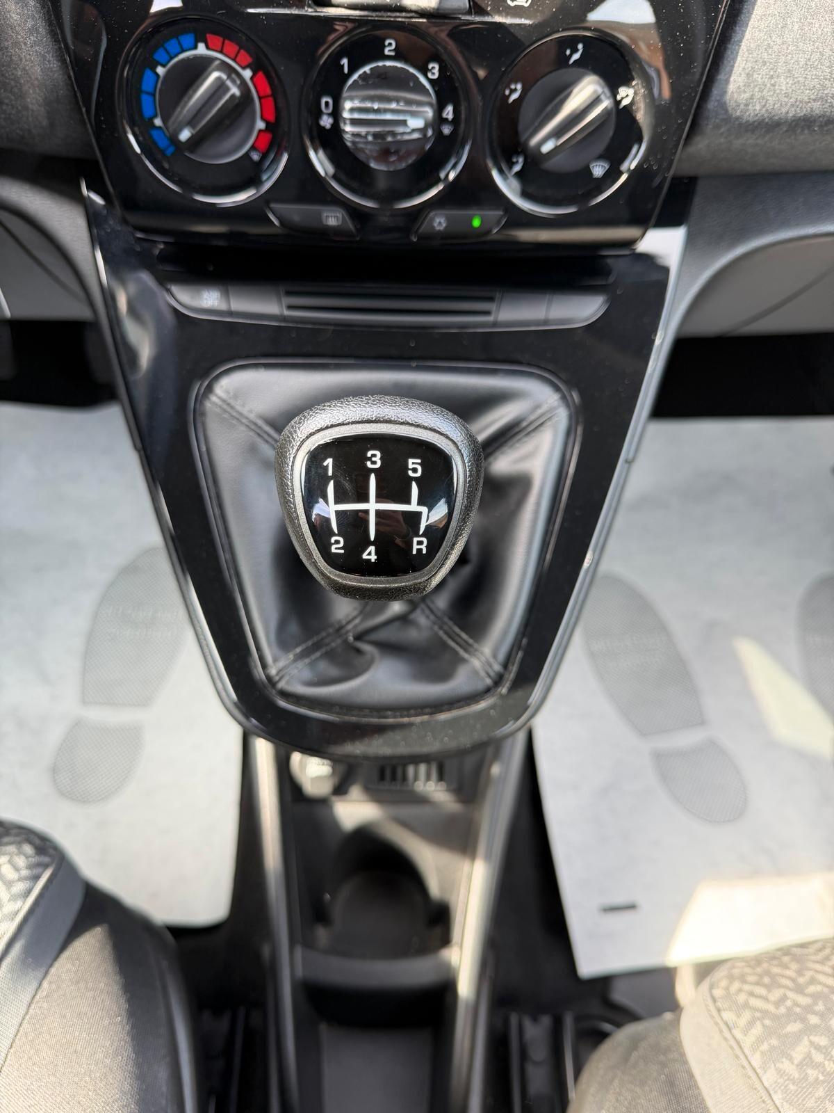 Lancia Ypsilon 1.2 GPL ECOCHIC UNIPRO 2019