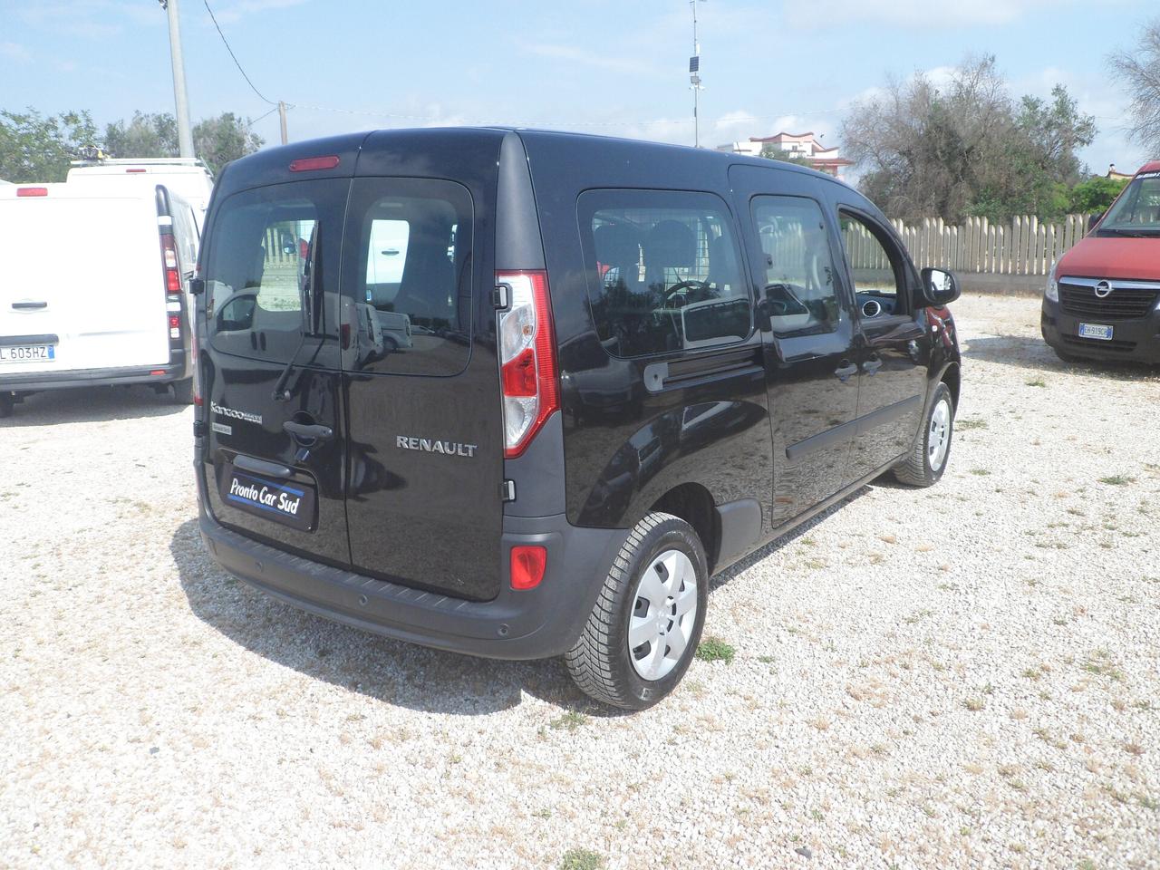 Renault Kangoo maxi 5 posti autovettura