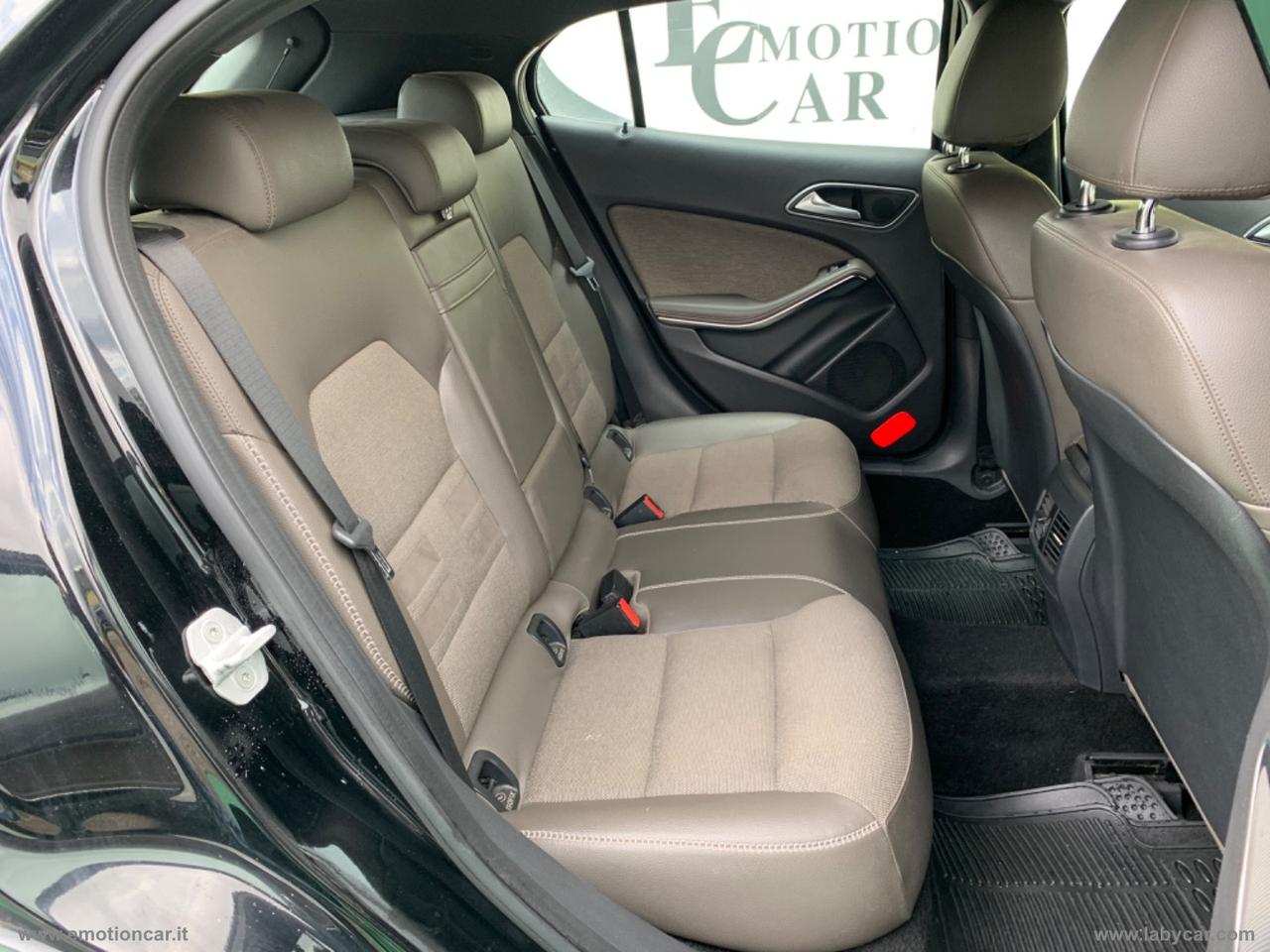 MERCEDES-BENZ GLA 200 CDI Premium - 2015