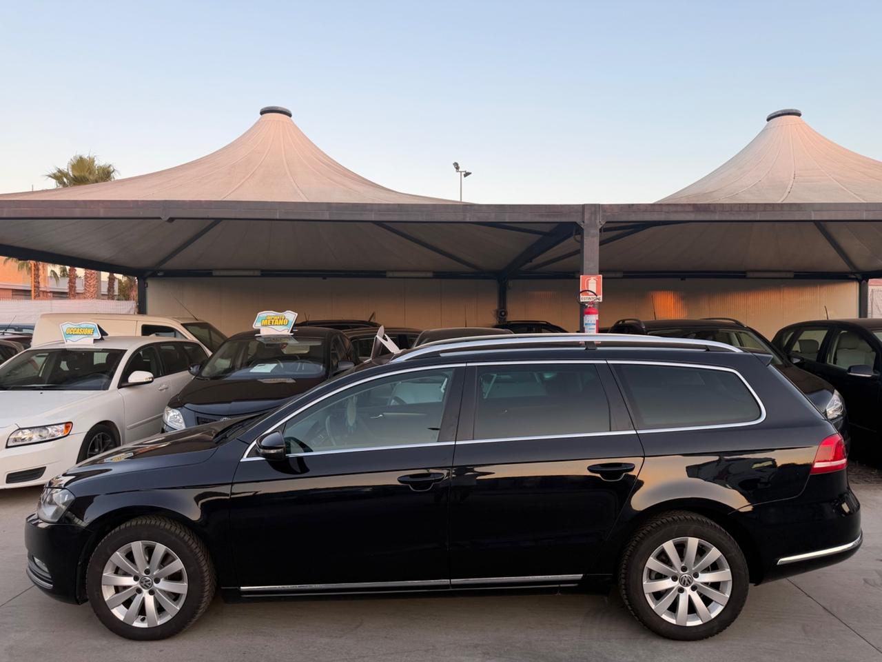 Volkswagen PASSAT 1.6 DIESEL 2011 - CARPLAY