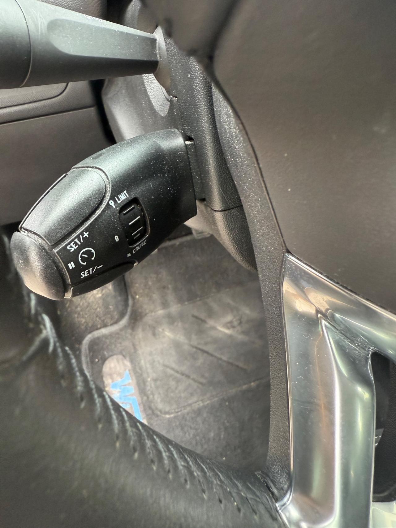 Peugeot 208 PureTech 82 5 porte Active PASSAGGIO INCLUSO