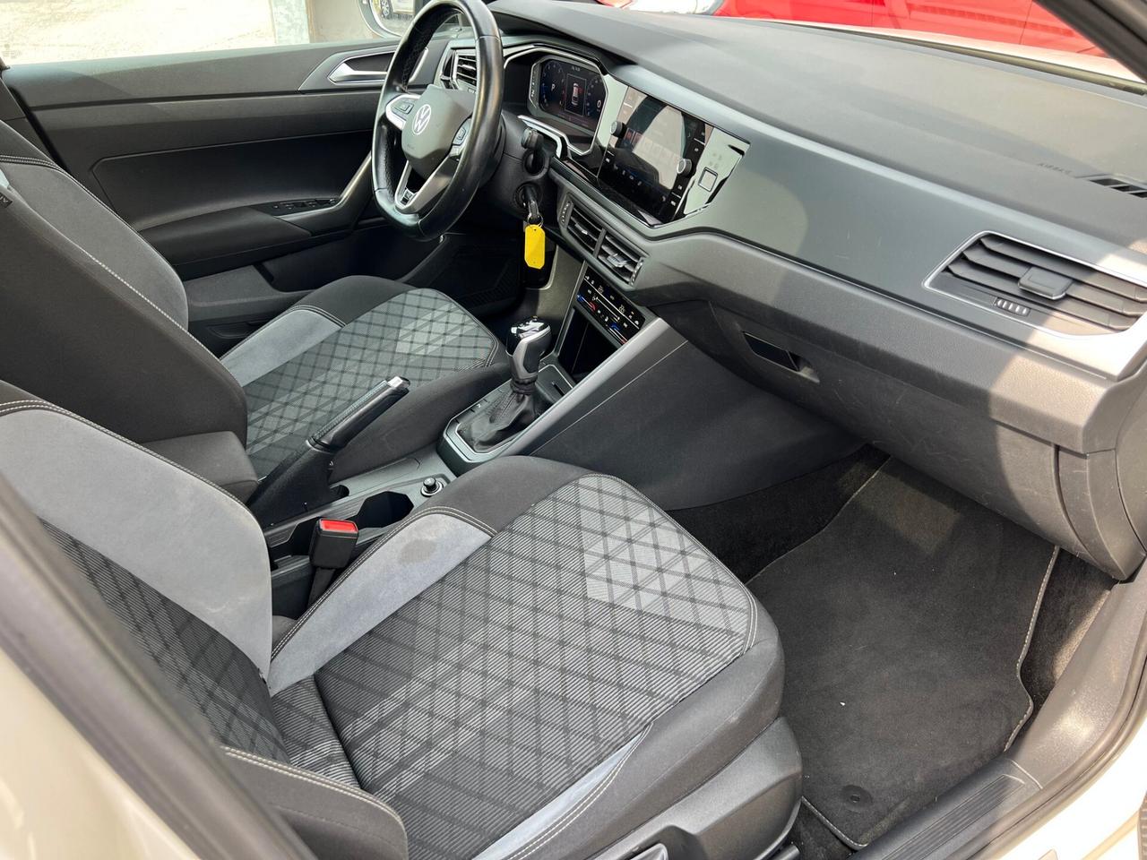Volkswagen Taigo 1.5 TSI ACT 150 CV DSG R-Line