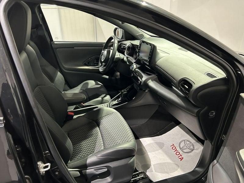 Toyota Yaris Yaris 1.5 Hybrid 5 porte Lounge AREA C FREE