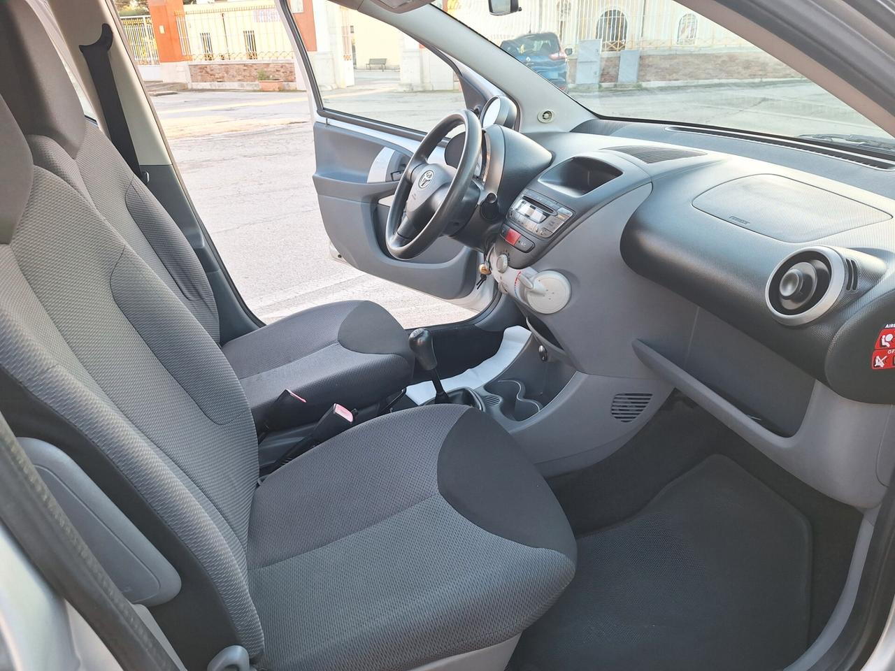 Toyota Aygo 1.0 VVT-i 5 porte "PERFETTA"