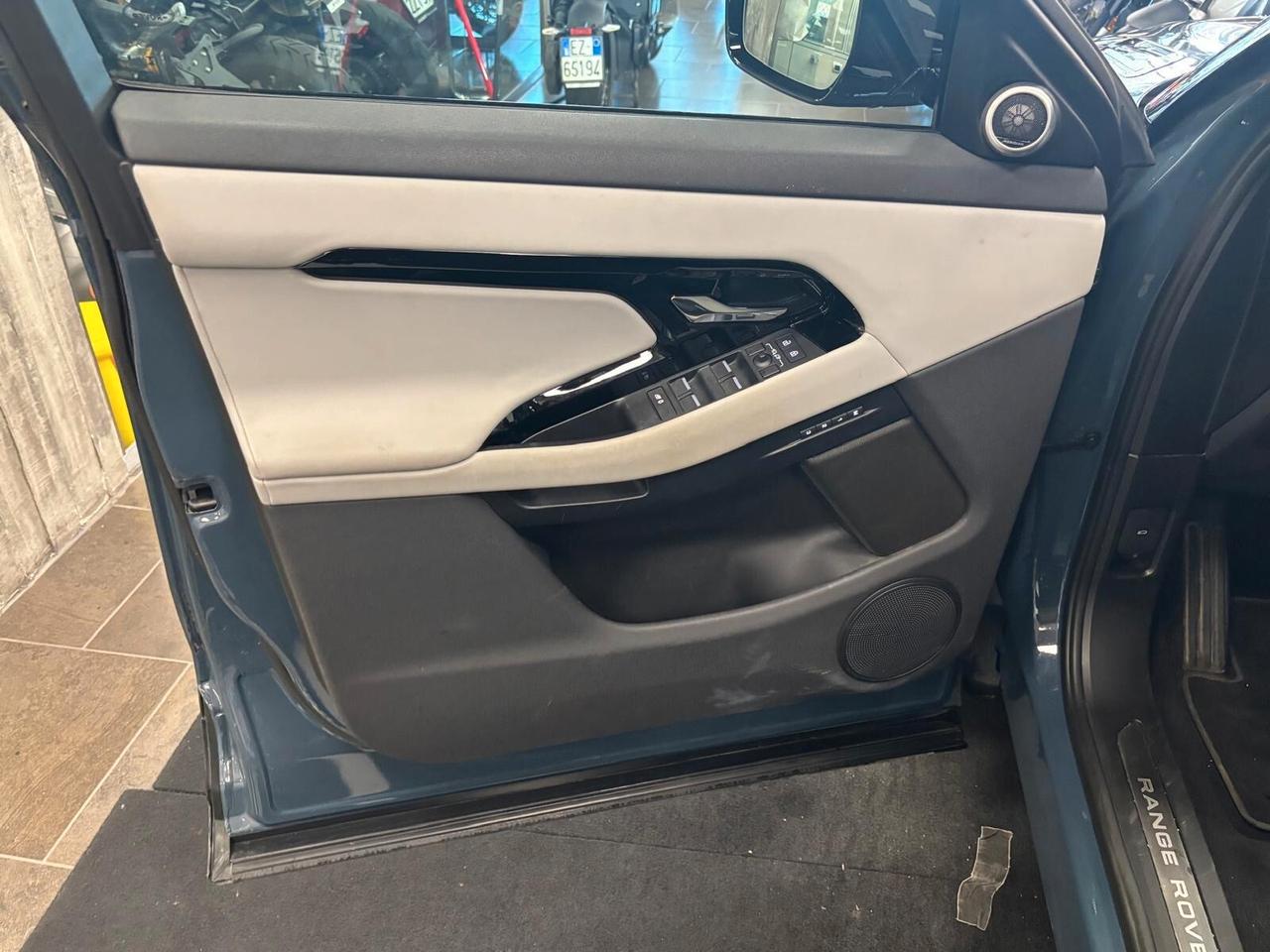 Land Rover Range Evoque 1.5 I3 PHEV 300 CV AWD Auto R-Dynamic SE