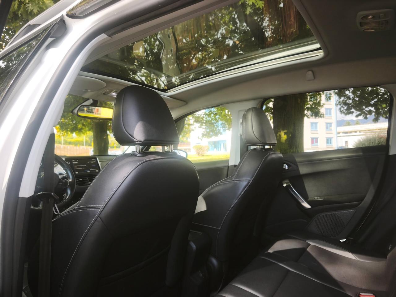 Peugeot 2008 1.6 e-HDi 115 CV Stop&Start Allure