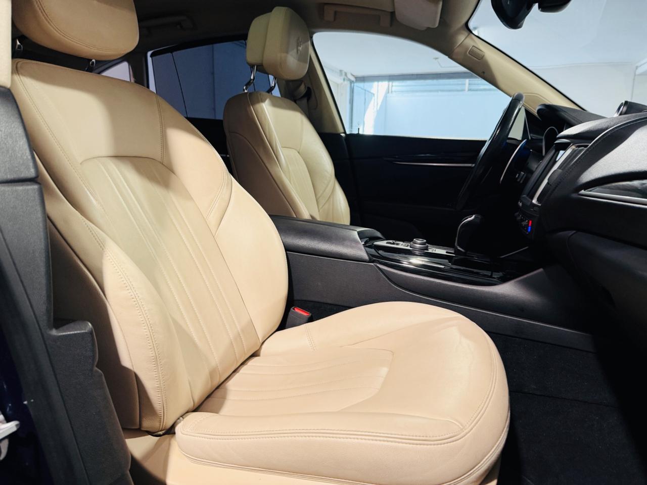 MASERATI LEVANTE*Q4*SERIE LIMITATA*TETTO*430 CV*