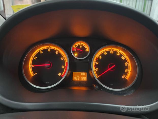 Opel Corsa 1.2 clima e servosterzo, 5 porte