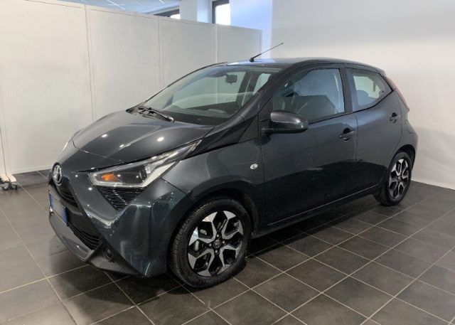 TOYOTA Aygo Connect 1.0 VVT-i 72 CV 5 porte x-play