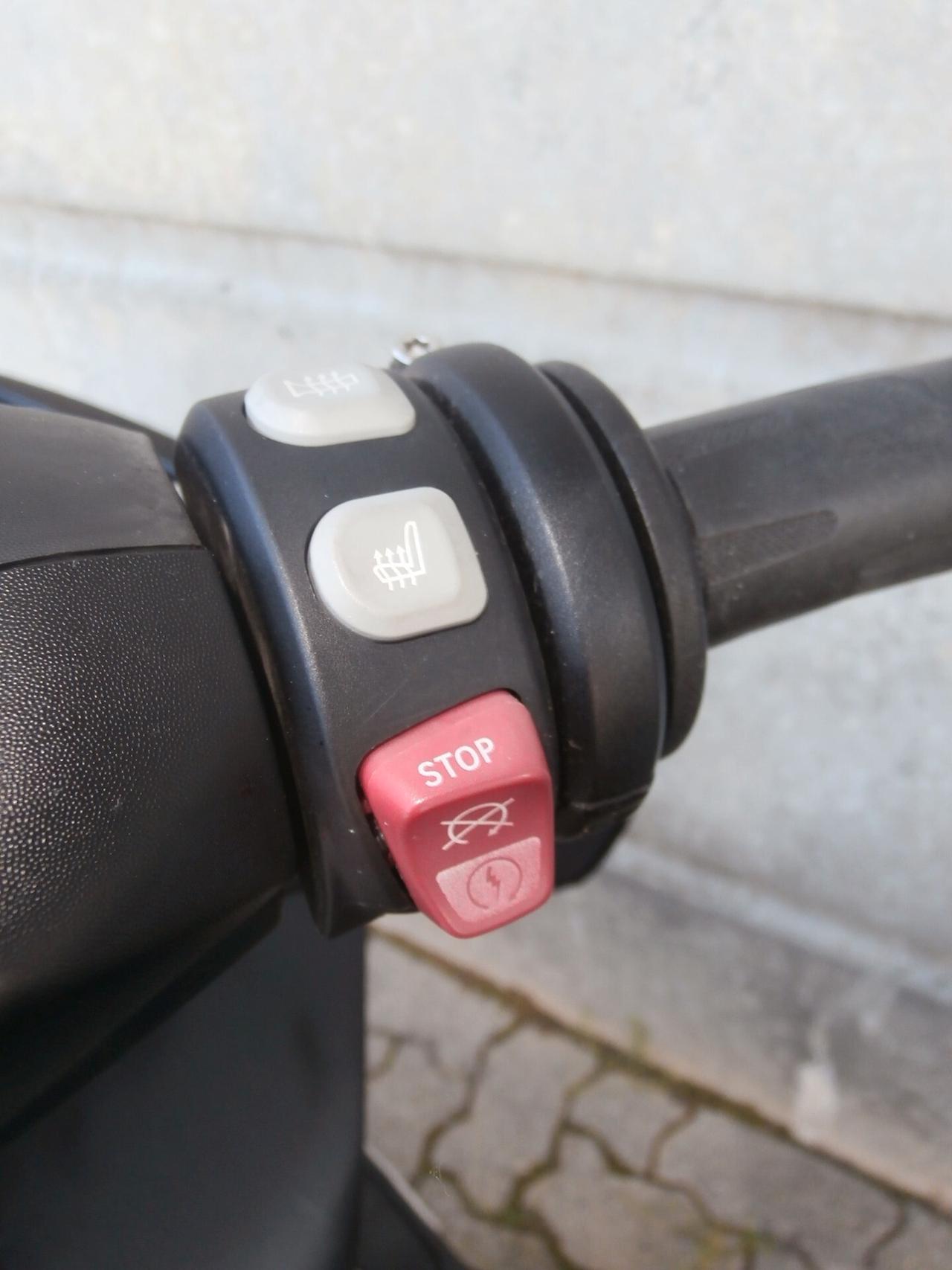 Bmw C 650 GT (2011 - 15) del 2012 passaggio incluso.