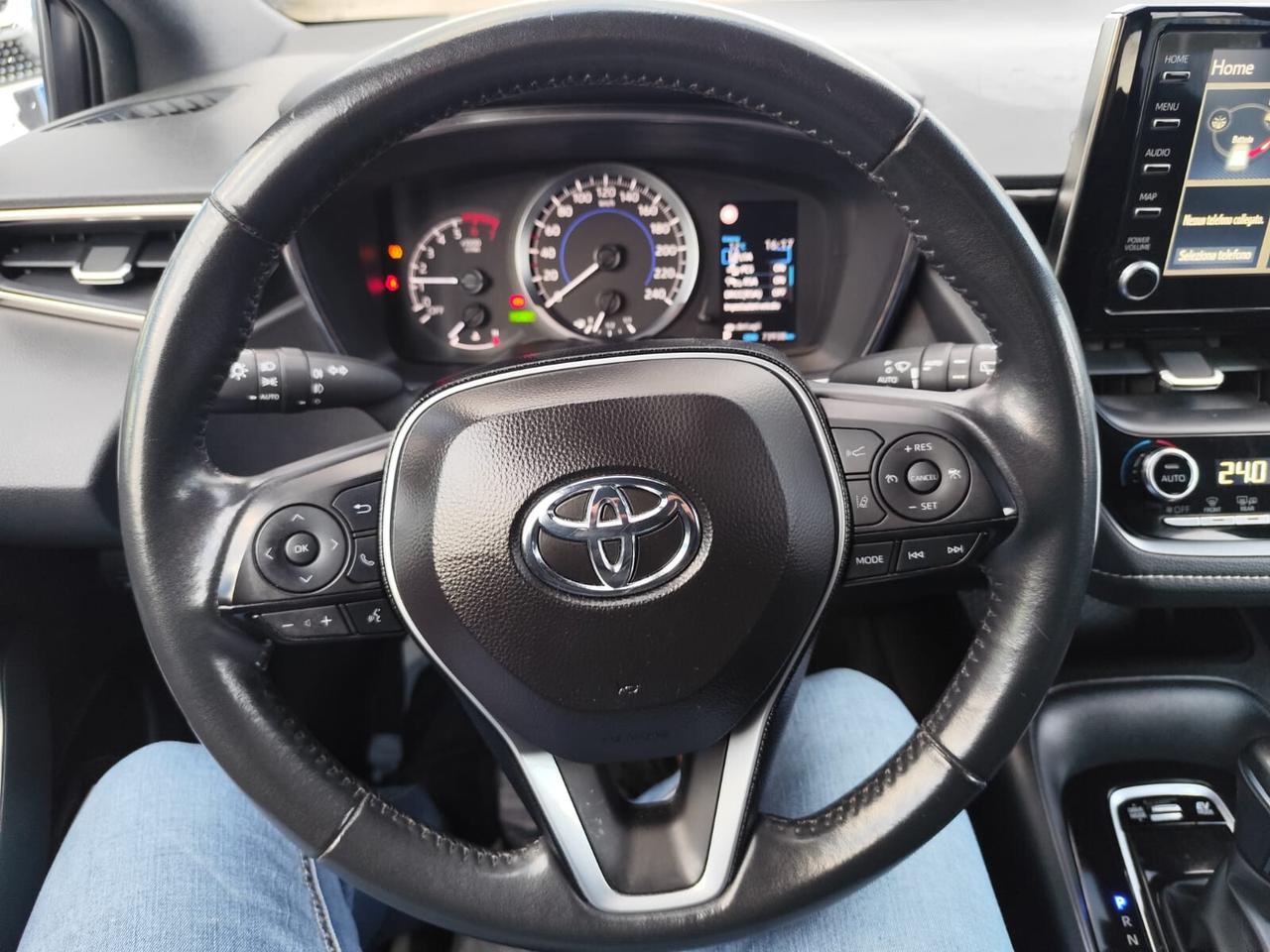 Toyota Corolla 1.8 Hybrid Style