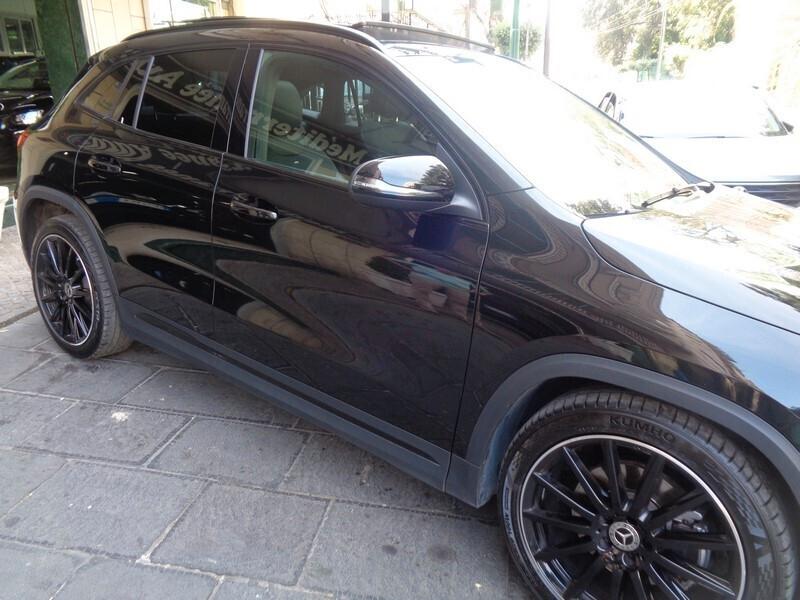 Mercedes-benz GLA 200 d Aut. Premium TETTO APRIBLE