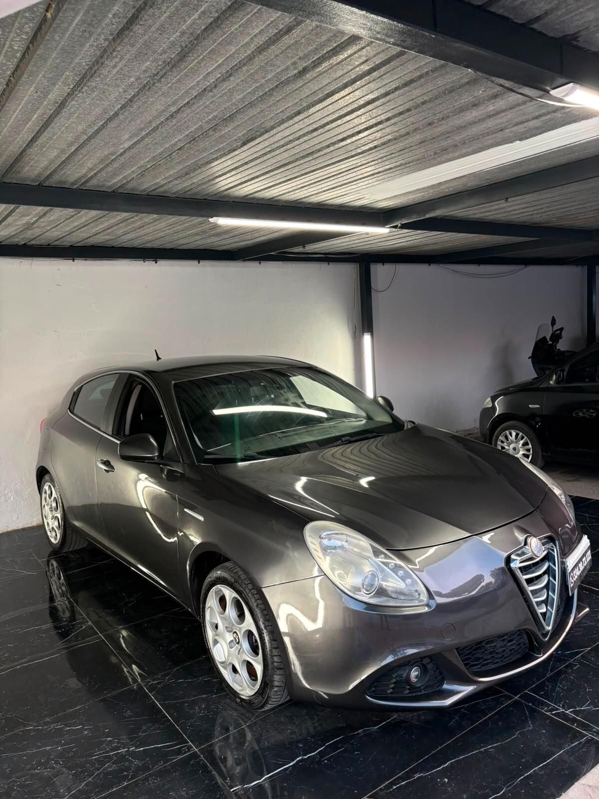 Alfa Romeo Giulietta 1.4 turbo distinctive