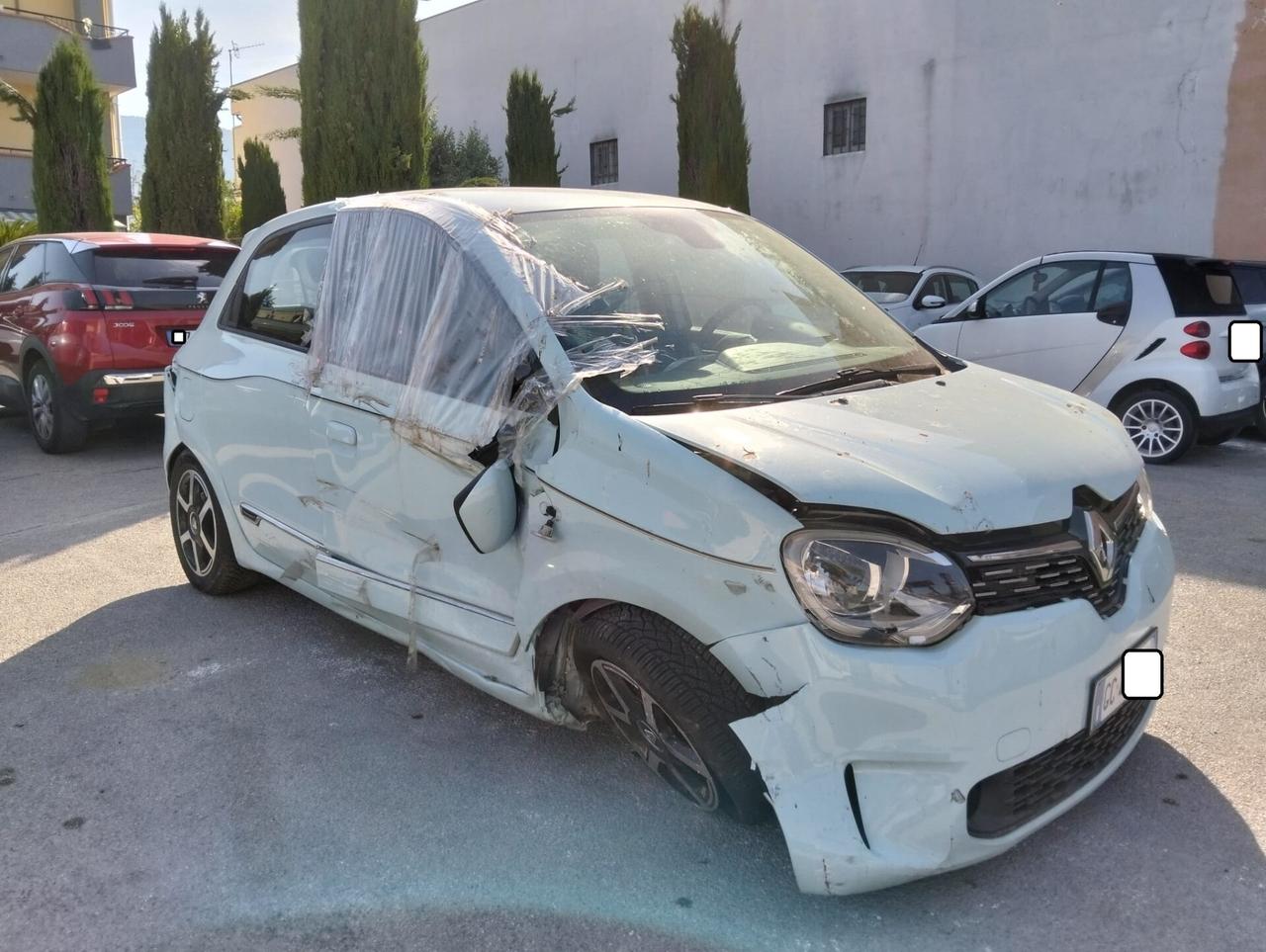 Renault Twingo 900 Benzina EDC 2020 SINISTRATA
