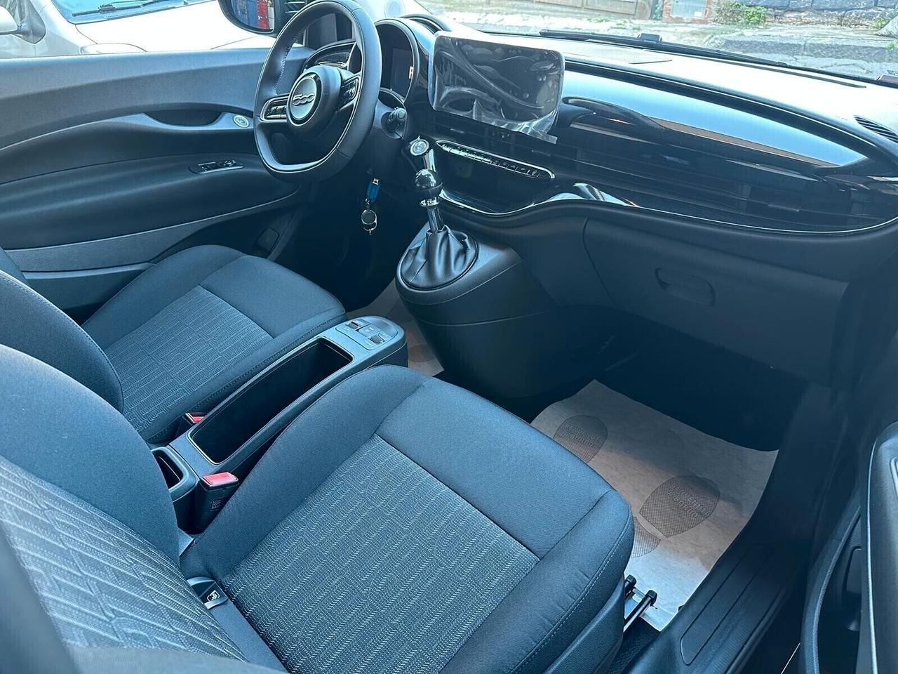 FIAT 500 HYBRID BERLINA POP 1.0 Hybrid Berlina MY 26