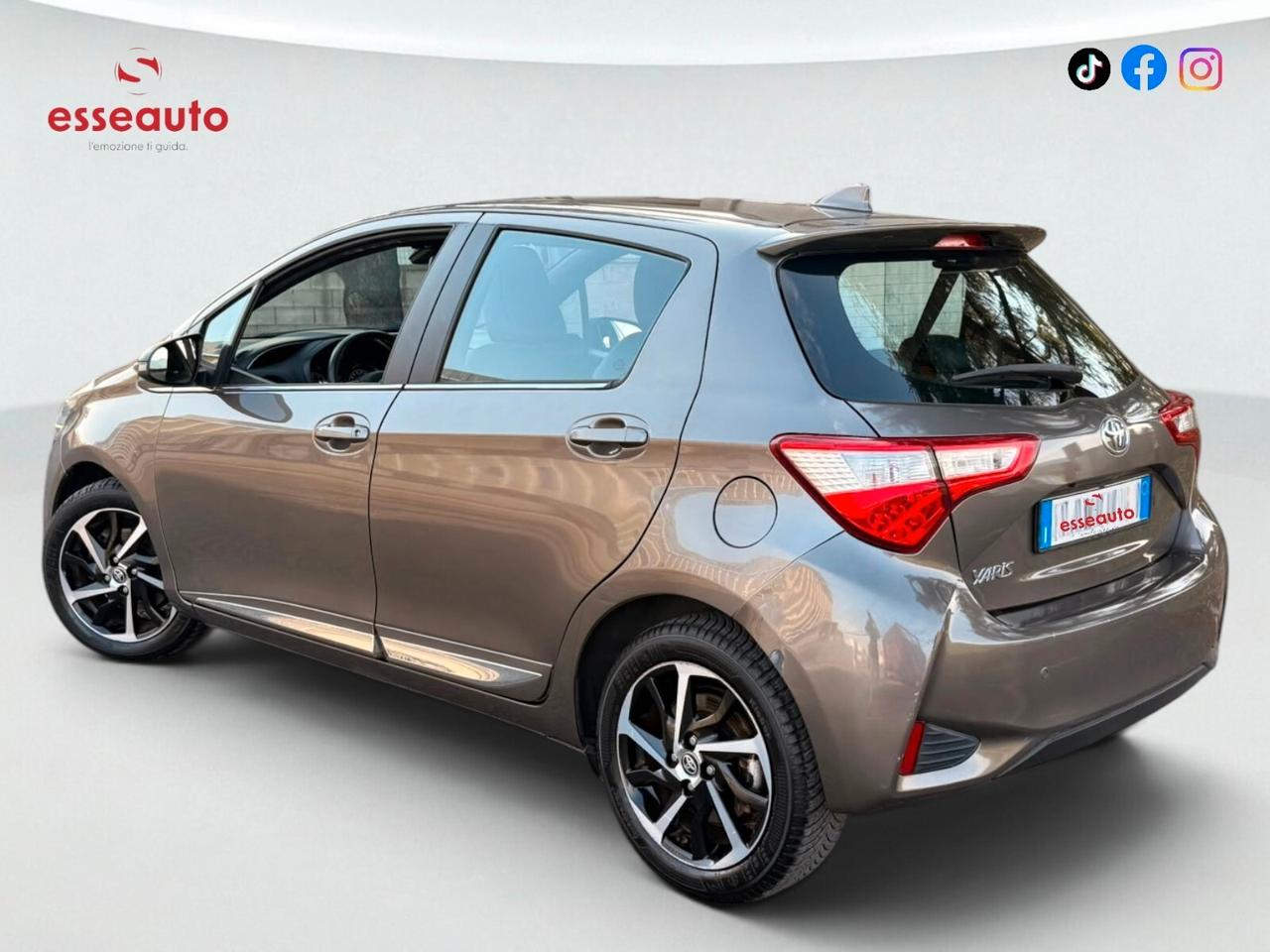 Toyota Yaris 1.5 5 porte Lounge