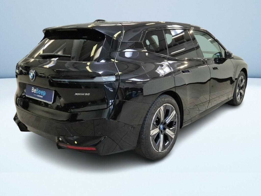 BMW iX 50 pacchetto sportivo xDrive
