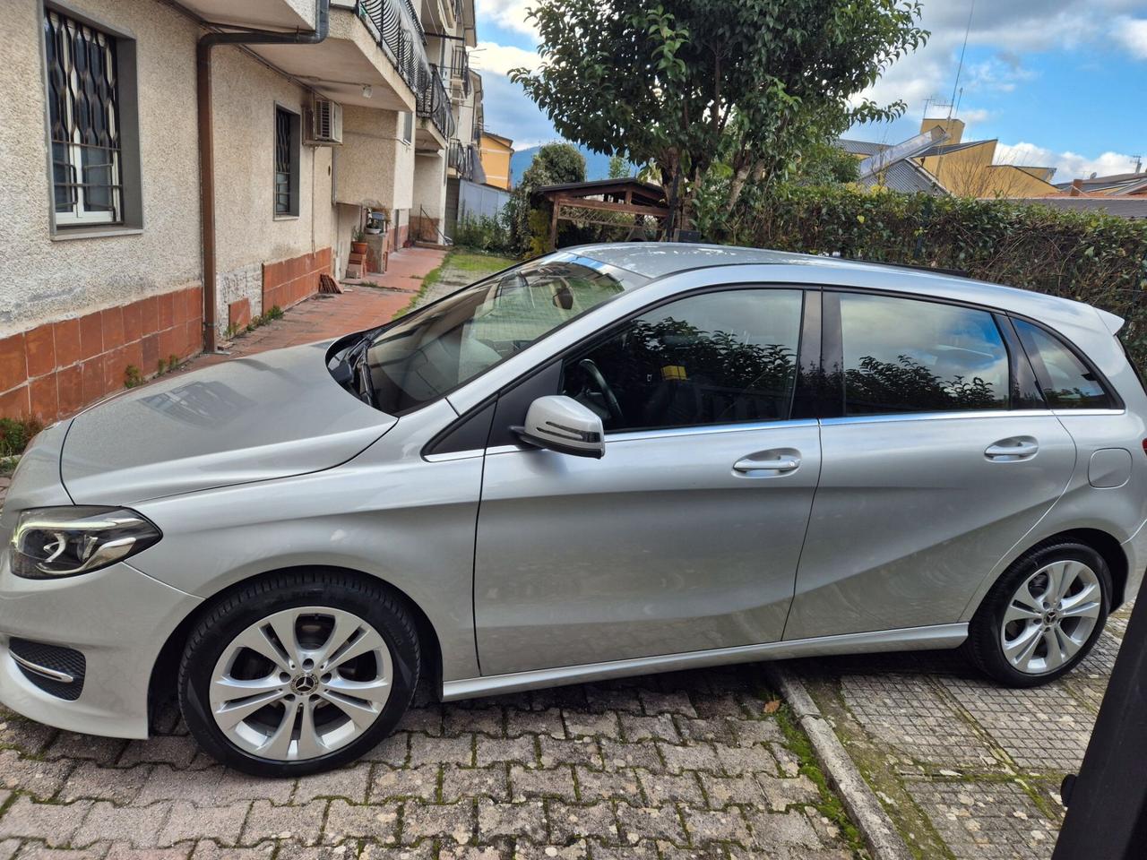 Mercedes-benz B 180 d Automatic Premium