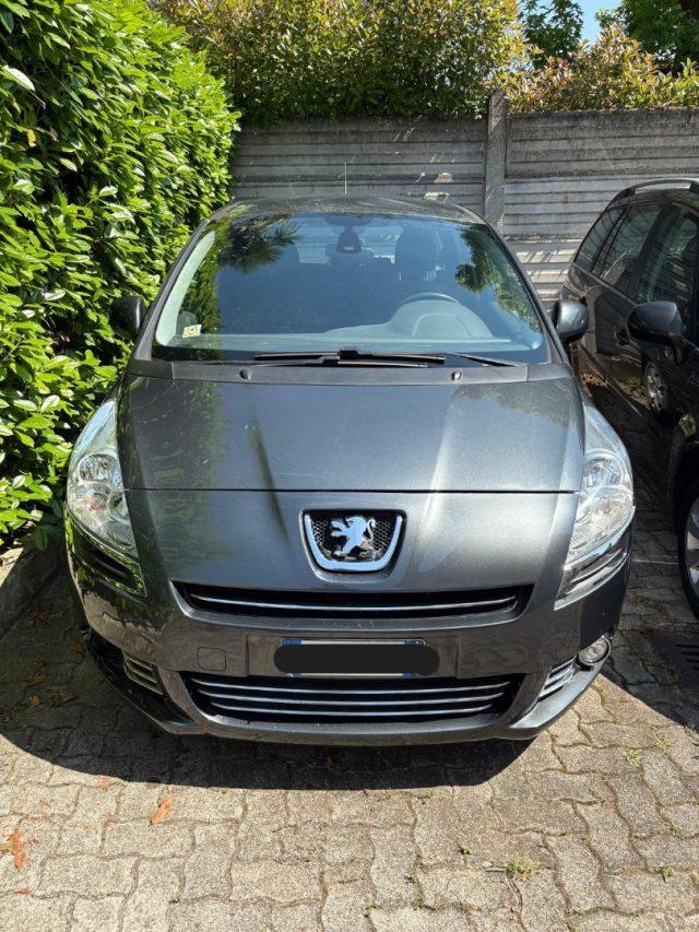 PEUGEOT 5008 1.6 HDi 112CV Business 7 POSTI OK NEOPATENTATO