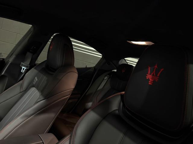 MASERATI Ghibli V6 GRANSPORT NERISSIMO CARBONIO FULL PPF