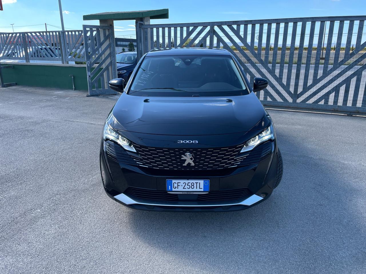 Peugeot 3008 1.5 BlueHDi 130cv EAT8 Active Business-NAVIGATORE-RETROCAMERA