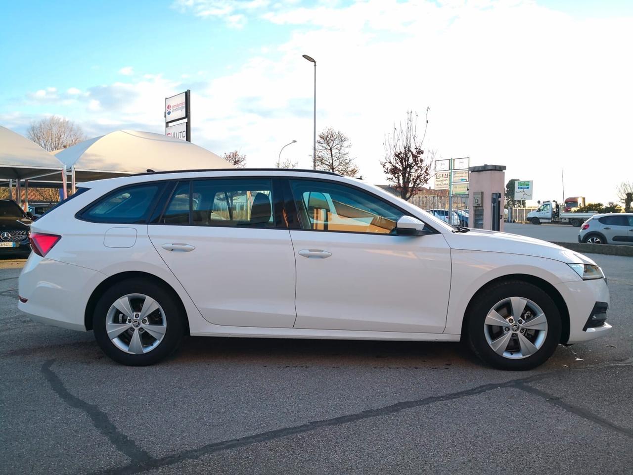 Skoda Octavia 2.0 TDI EVO SCR DSG Wagon ***COCKPIT***CAR PLAY***