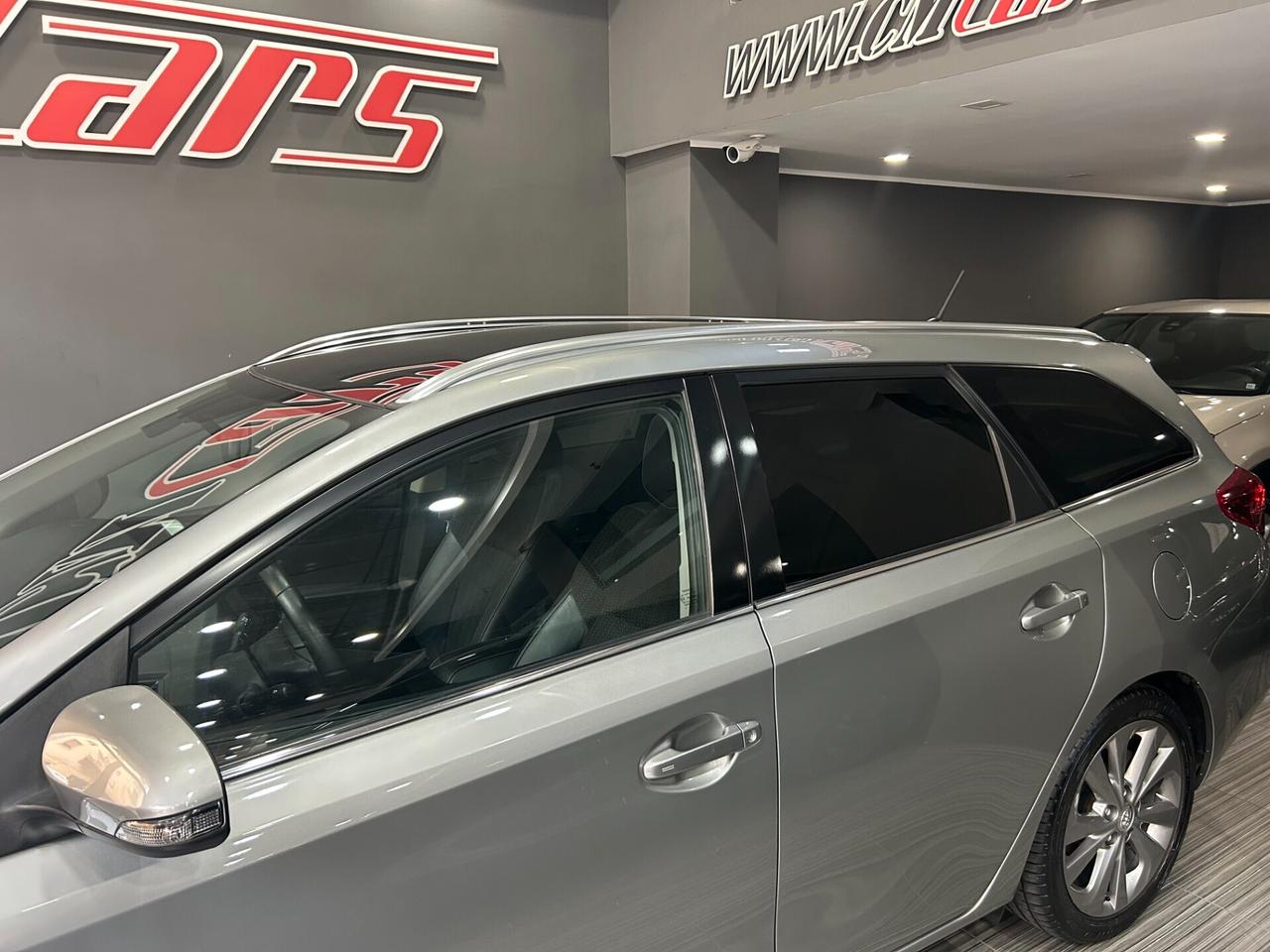 Toyota Auris Touring Sport 1.8 Hybrid Lounge 136cv +Tetto FULL