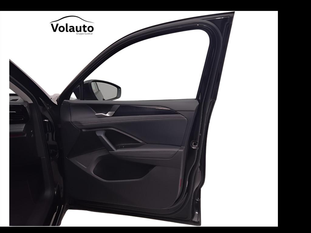 VOLKSWAGEN Tiguan III 2024 - Tiguan 2.0 tdi Life 150cv dsg