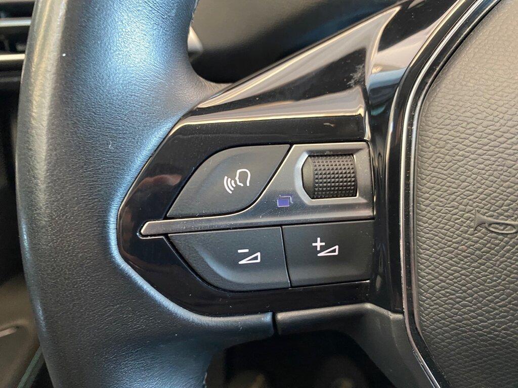 Peugeot 3008 1.5 BlueHDi Allure Pack - PROMO