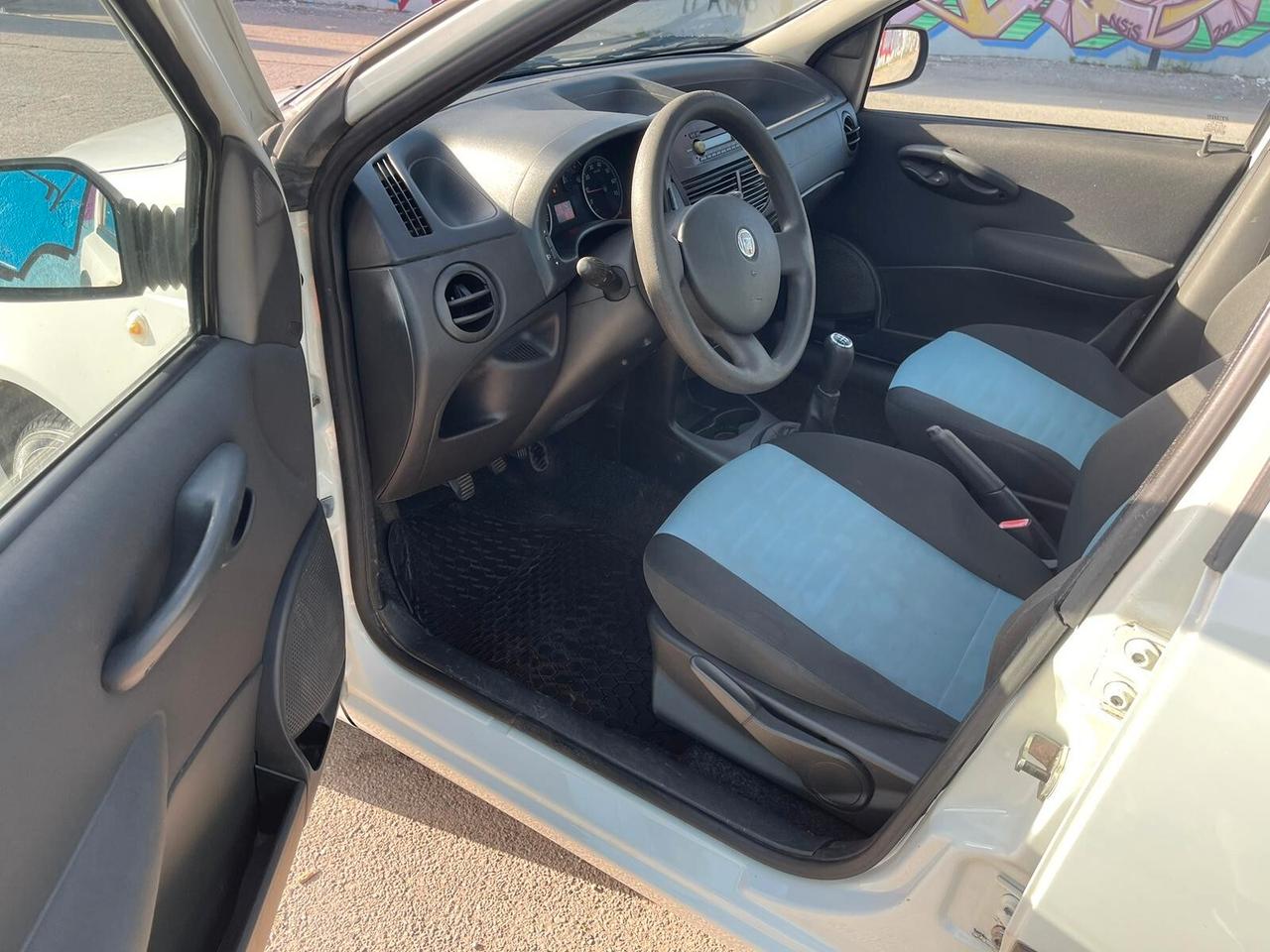 Fiat Punto 1.3 MJT Autocarro