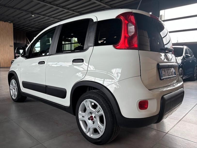 Fiat Panda 1.0 FireFly Hybrid 40.000KM NEOPATENTATI