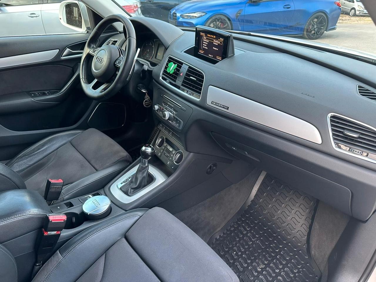 Audi Q3 2.0 TDI Quattro S tronic S Line - 2015