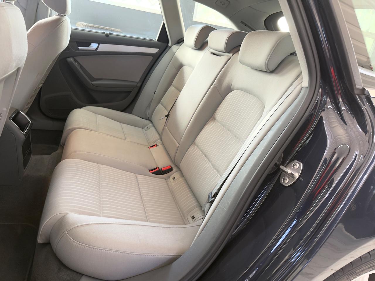 Audi A4 2.0 TDI S-LINE 90.000KM