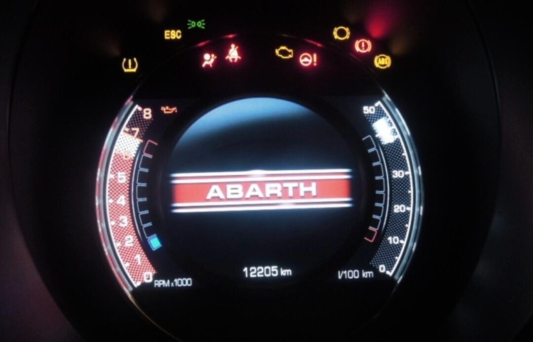 Abarth 595 1.4 Turbo T-Jet 165 CV