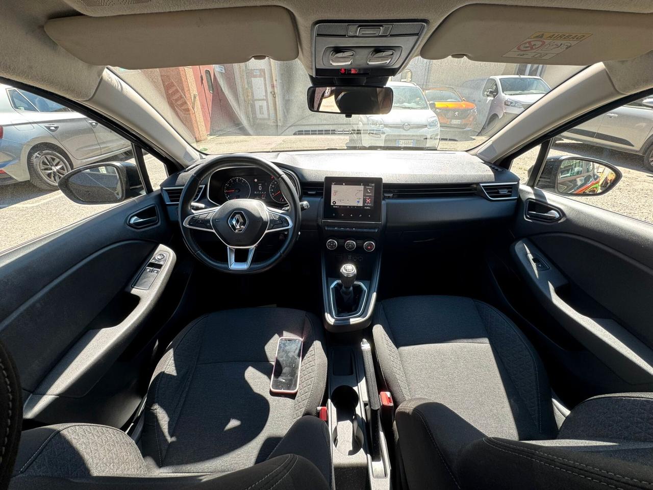 renault clio adatta a neop. garantita